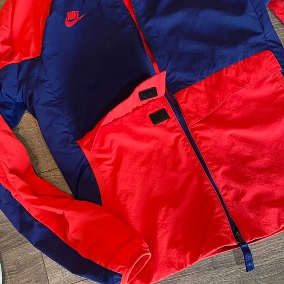 Nike Red & Navy Hooded USA Full Zip Windbreaker - Picture 7 of 10